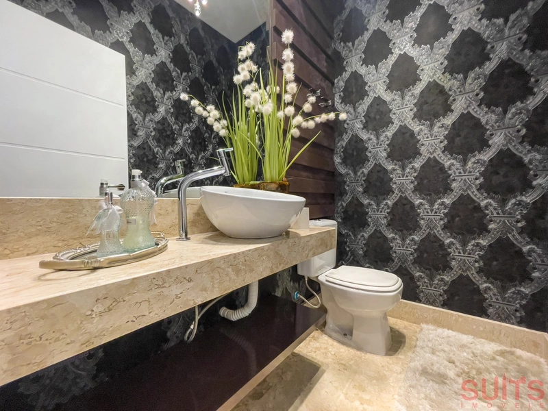 Linda mansão beira lago no condomínio Enseada: 12ª foto da galeria de imagens do imóvel