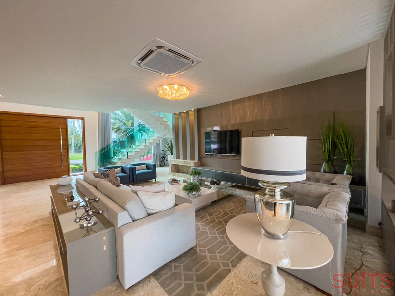 Linda mansão beira lago no condomínio Enseada: 7ª foto da galeria de imagens do imóvel