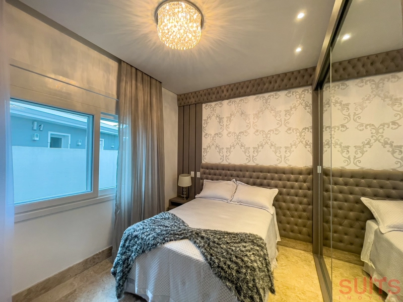 Linda mansão beira lago no condomínio Enseada: 20ª foto da galeria de imagens do imóvel