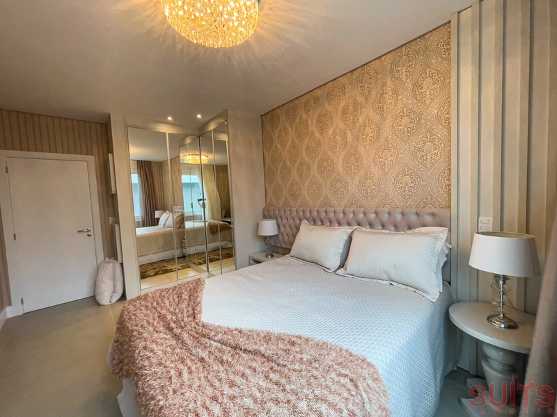 Linda mansão beira lago no condomínio Enseada: 31ª foto da galeria de imagens do imóvel