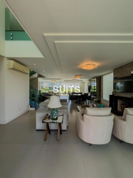 Excelente sobrado beira lago no condomínio Enseada: 7ª foto da galeria de imagens do imóvel