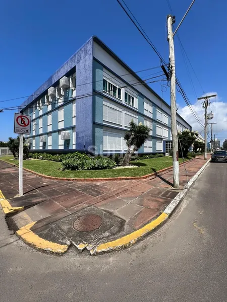 Apartamento em Atlântida á poucos metros do mar: 1ª foto da galeria de imagens do imóvel