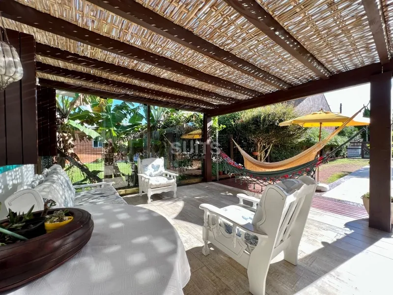 Sobrado com piscina próximo ao mar no Centro de Xangri-Lá: 6ª foto da galeria de imagens do imóvel