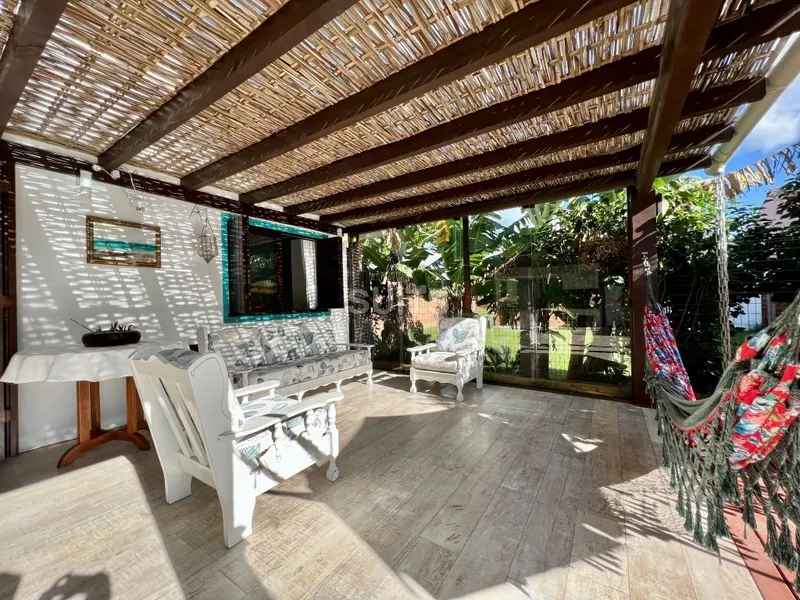 Sobrado com piscina próximo ao mar no Centro de Xangri-Lá: 9ª foto da galeria de imagens do imóvel