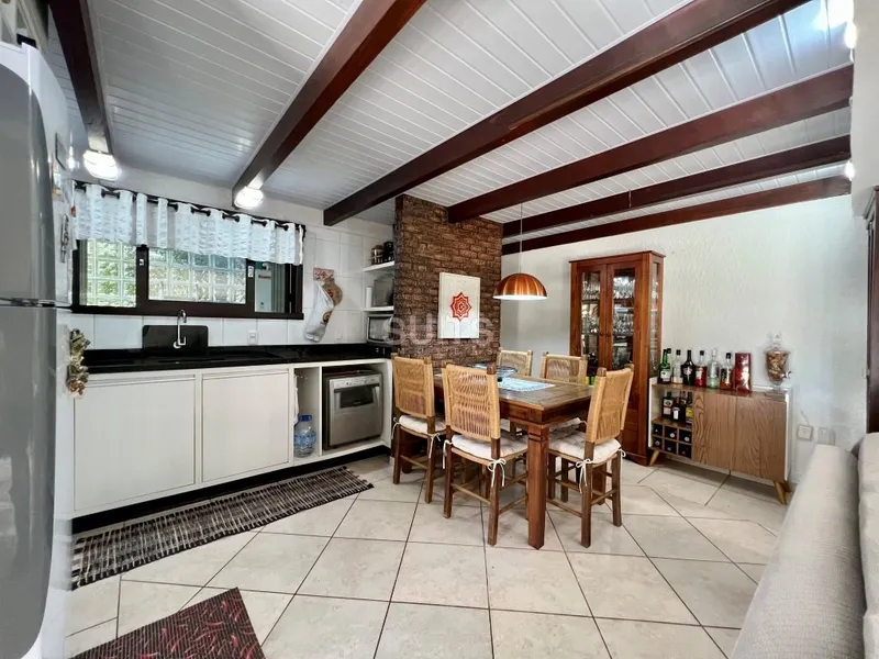 Sobrado com piscina próximo ao mar no Centro de Xangri-Lá: 16ª foto da galeria de imagens do imóvel