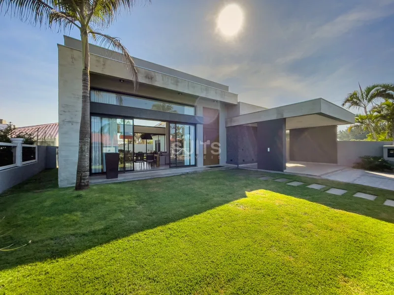 Incrível residência na praia de Atlântida em Xangri-Lá: 3ª foto da galeria de imagens do imóvel