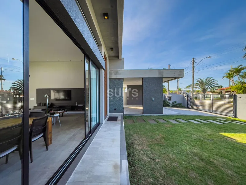 Incrível residência na praia de Atlântida em Xangri-Lá: 5ª foto da galeria de imagens do imóvel