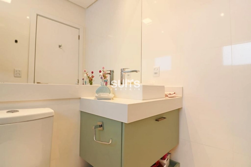 Excelente sobrado na beira lago no condomínio Malibu: 11ª foto da galeria de imagens do imóvel