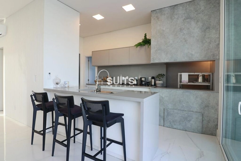 Excelente sobrado na beira lago no condomínio Malibu: 6ª foto da galeria de imagens do imóvel