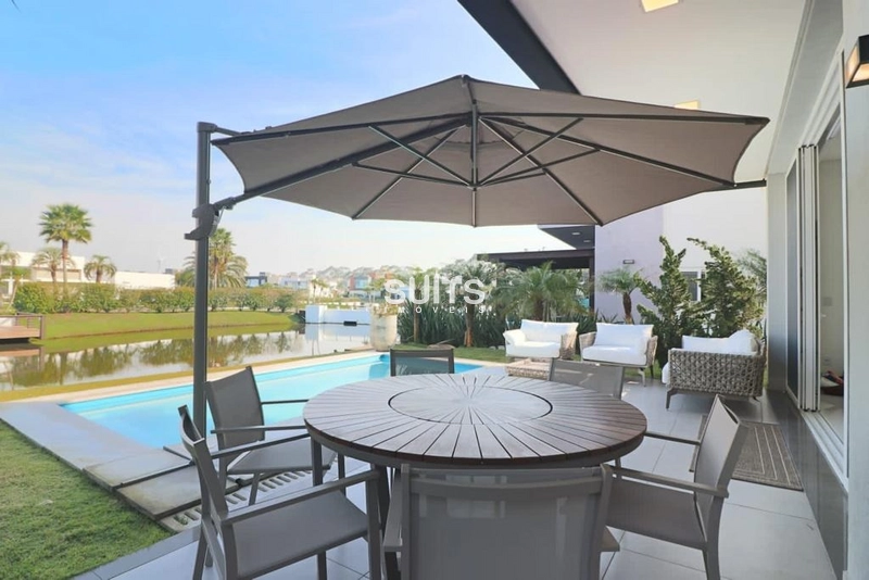 Excelente sobrado na beira lago no condomínio Malibu: 15ª foto da galeria de imagens do imóvel