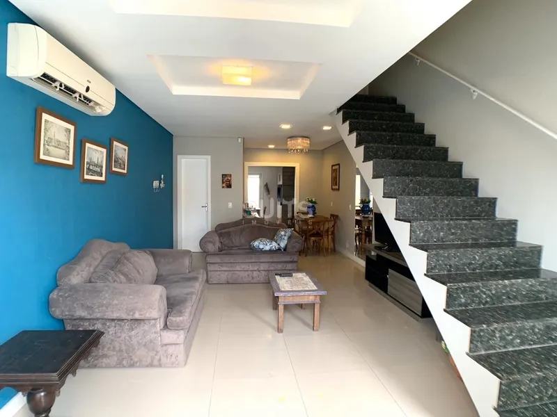 Lindíssimo duplex à venda no centro da praia de Xangri-Lá: 2ª foto da galeria de imagens do imóvel