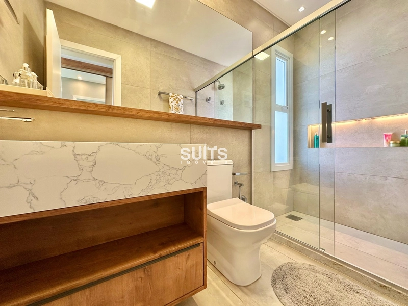 Excelente sobrado beira lago à venda no condomínio Riviera: 26ª foto da galeria de imagens do imóvel