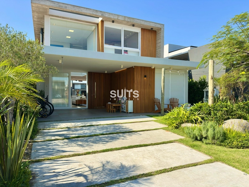 Excelente sobrado beira lago à venda no condomínio Riviera: 6ª foto da galeria de imagens do imóvel