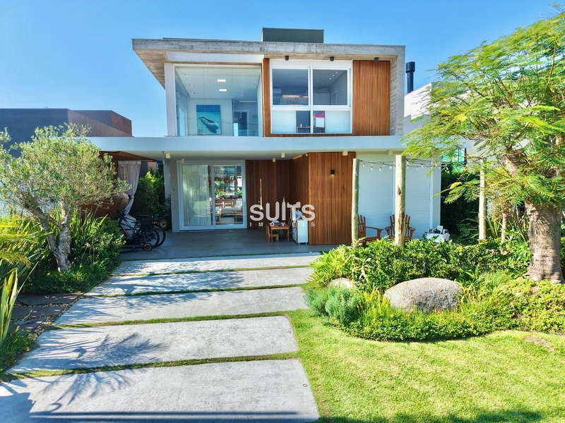 Excelente sobrado beira lago à venda no condomínio Riviera: 7ª foto da galeria de imagens do imóvel