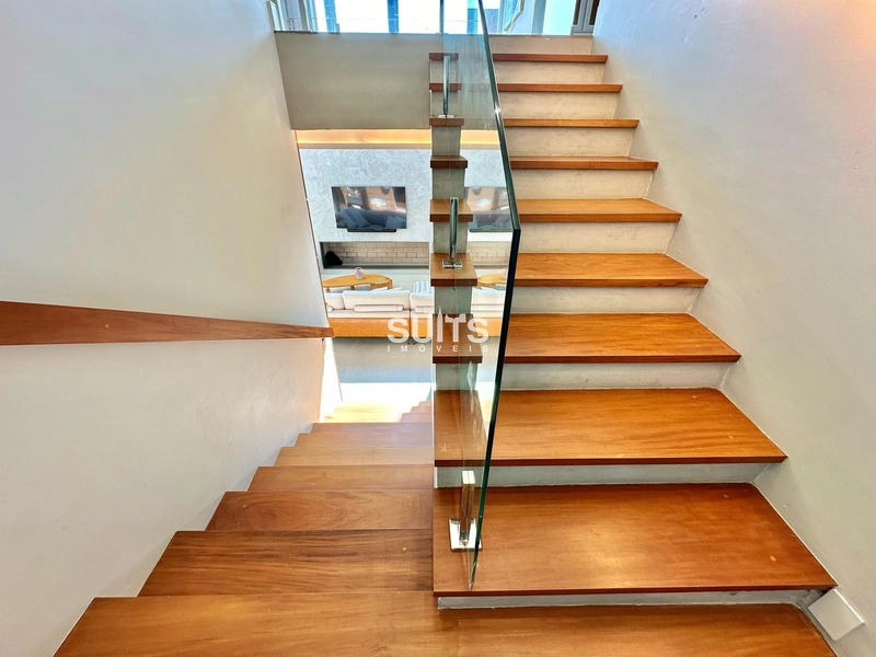 Excelente sobrado beira lago à venda no condomínio Riviera: 20ª foto da galeria de imagens do imóvel