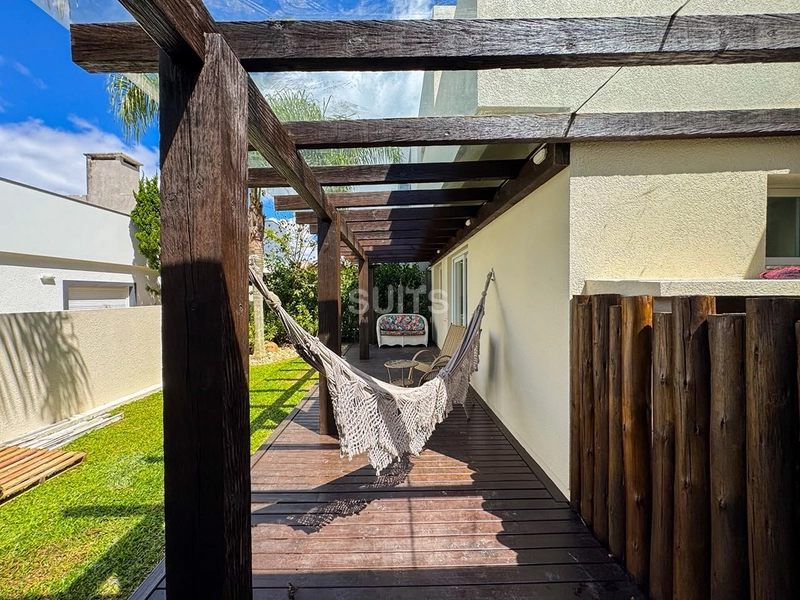 Ótimo sobrado à venda no condomínio Las Palmas : 15ª foto da galeria de imagens do imóvel