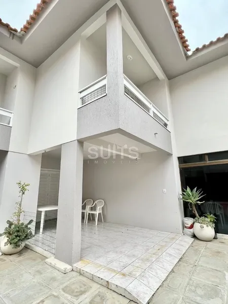 Excelente sobrado à 01 quadra do mar no Centro de Xangri-Lá: 4ª foto da galeria de imagens do imóvel