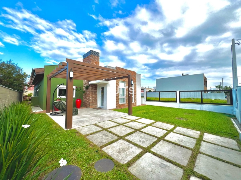 Excelente casa à venda no centro de Xangri-lá: 3ª foto da galeria de imagens do imóvel