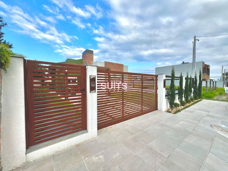 Excelente casa à venda no centro de Xangri-lá: 2ª foto da galeria de imagens do imóvel