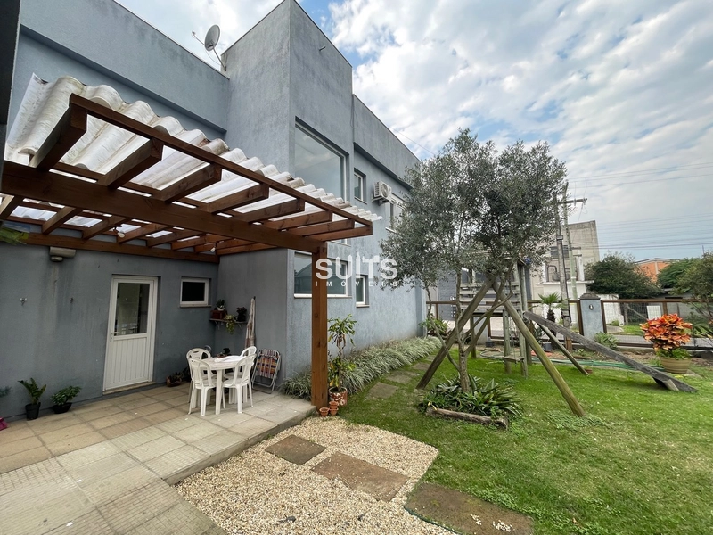 Excelente Sobrado à venda em Xangri-lá, região de moradores e comércio: 6ª foto da galeria de imagens do imóvel