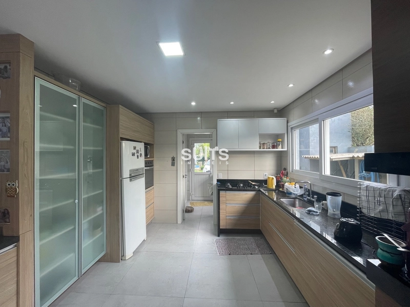 Excelente Sobrado à venda em Xangri-lá, região de moradores e comércio: 20ª foto da galeria de imagens do imóvel