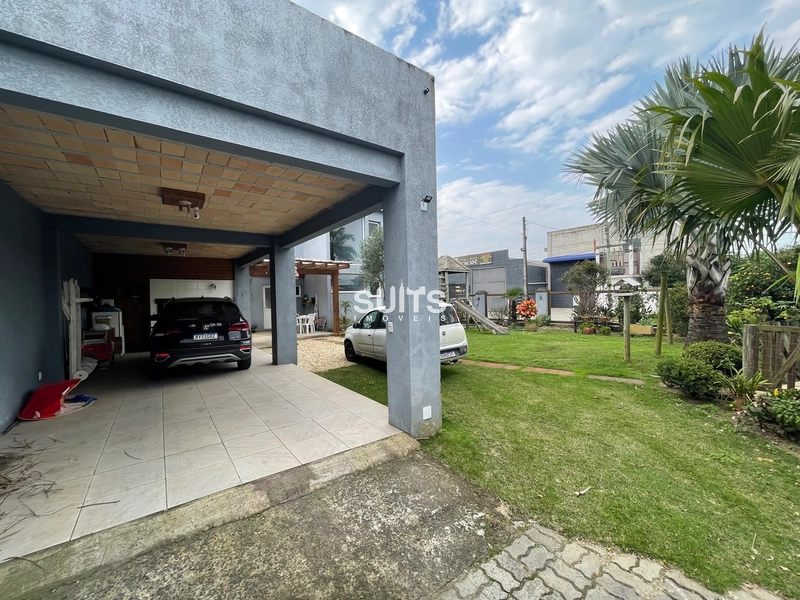 Excelente Sobrado à venda em Xangri-lá, região de moradores e comércio: 3ª foto da galeria de imagens do imóvel