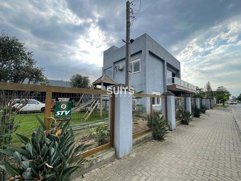 Excelente Sobrado à venda em Xangri-lá, região de moradores e comércio: 1ª foto da galeria de imagens do imóvel