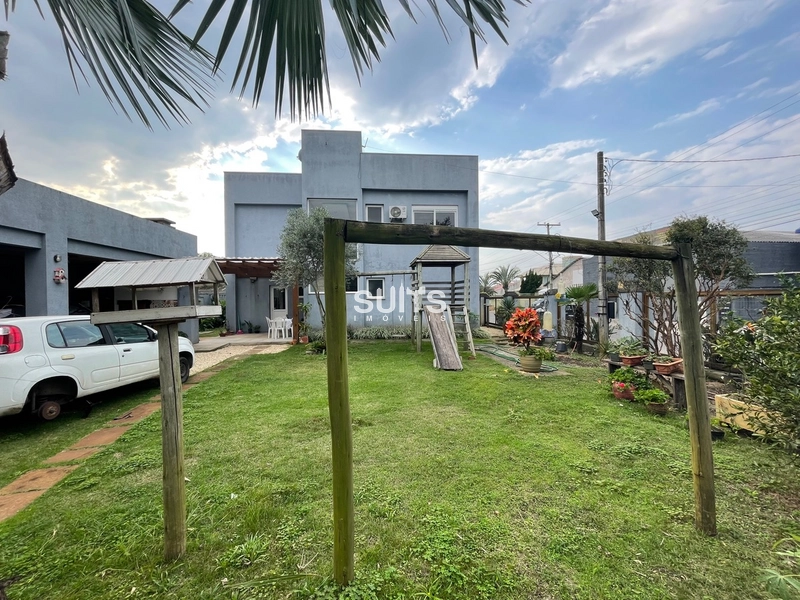 Excelente Sobrado à venda em Xangri-lá, região de moradores e comércio: 5ª foto da galeria de imagens do imóvel