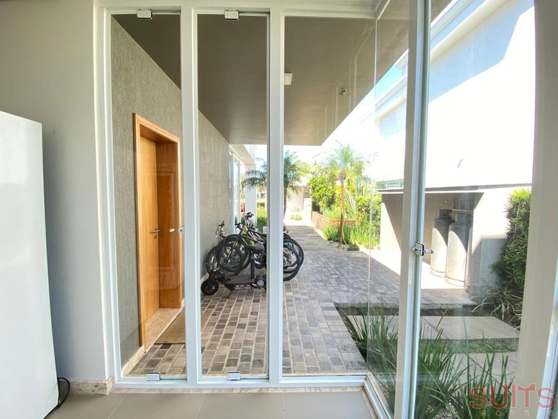 Magnífica mansão com 2 lotes no condomínio Bosques de Atlântida: 53ª foto da galeria de imagens do imóvel