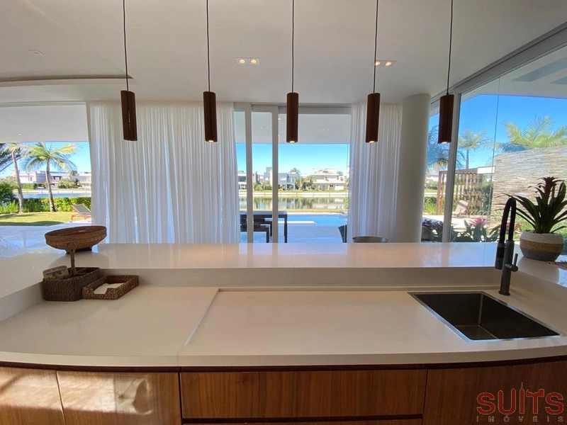 Magnífica mansão com 2 lotes no condomínio Bosques de Atlântida: 29ª foto da galeria de imagens do imóvel