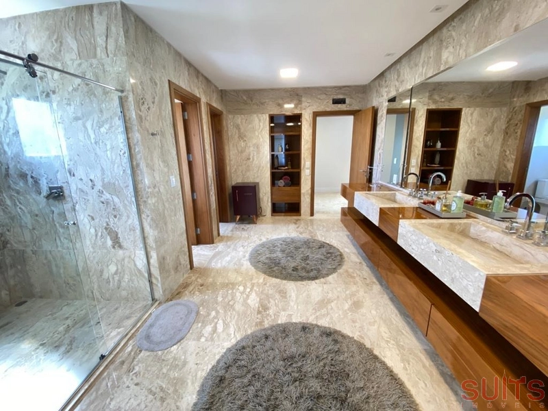 Magnífica mansão com 2 lotes no condomínio Bosques de Atlântida: 70ª foto da galeria de imagens do imóvel