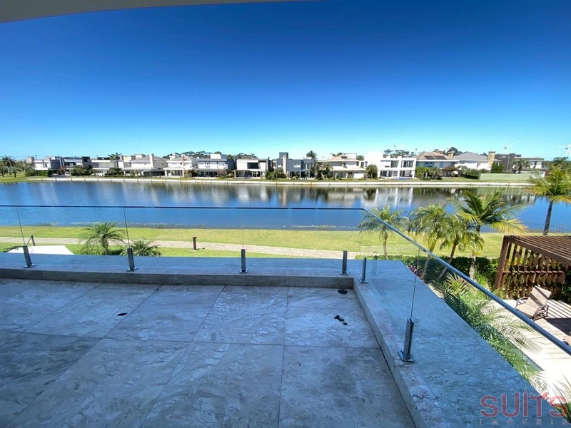 Magnífica mansão com 2 lotes no condomínio Bosques de Atlântida: 79ª foto da galeria de imagens do imóvel