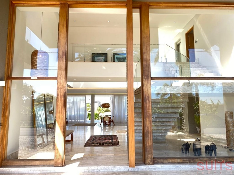 Magnífica mansão com 2 lotes no condomínio Bosques de Atlântida: 5ª foto da galeria de imagens do imóvel