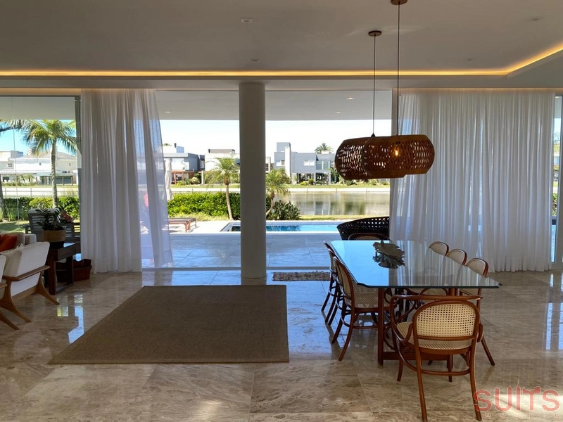 Magnífica mansão com 2 lotes no condomínio Bosques de Atlântida: 13ª foto da galeria de imagens do imóvel