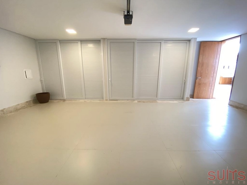 Magnífica mansão com 2 lotes no condomínio Bosques de Atlântida: 7ª foto da galeria de imagens do imóvel