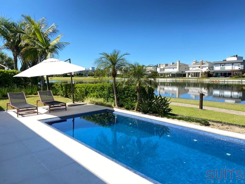 Magnífica mansão com 2 lotes no condomínio Bosques de Atlântida: 43ª foto da galeria de imagens do imóvel