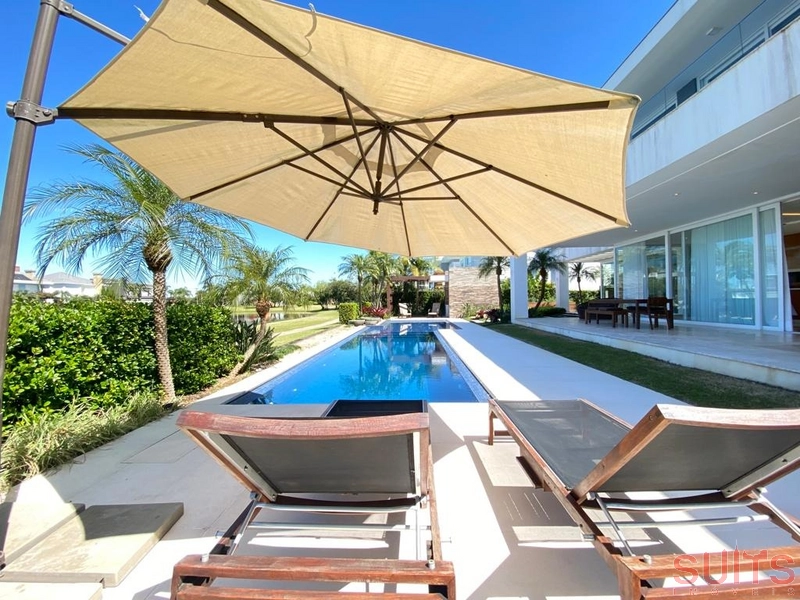 Magnífica mansão com 2 lotes no condomínio Bosques de Atlântida: 37ª foto da galeria de imagens do imóvel