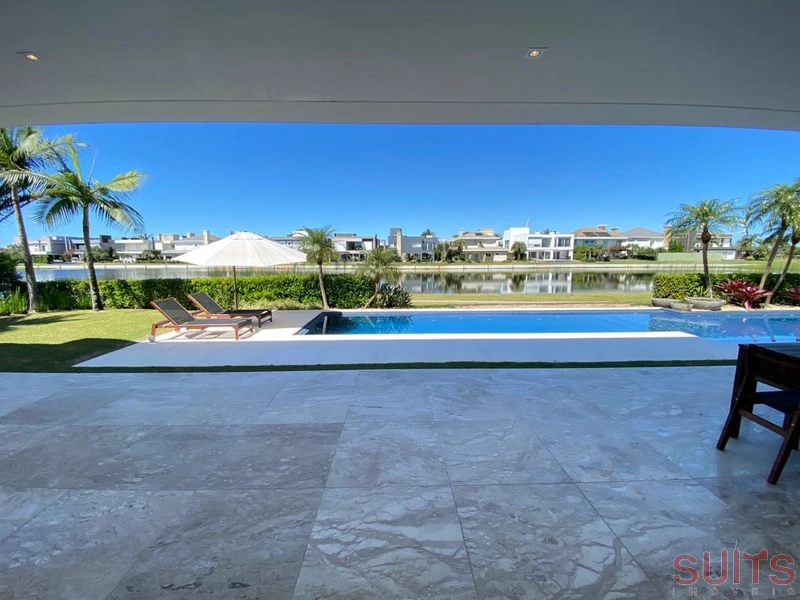 Magnífica mansão com 2 lotes no condomínio Bosques de Atlântida: 30ª foto da galeria de imagens do imóvel