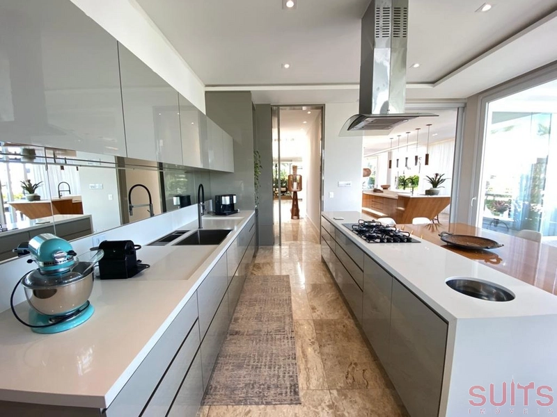 Magnífica mansão com 2 lotes no condomínio Bosques de Atlântida: 27ª foto da galeria de imagens do imóvel