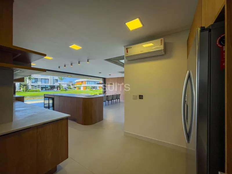 Excelente sobrado nas margens do lago no condomínio Enseada: 20ª foto da galeria de imagens do imóvel