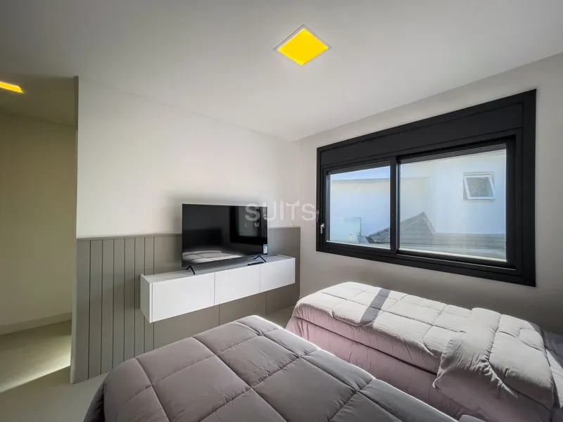 Excelente sobrado nas margens do lago no condomínio Enseada: 46ª foto da galeria de imagens do imóvel