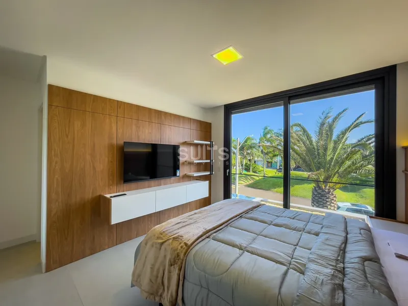 Excelente sobrado nas margens do lago no condomínio Enseada: 49ª foto da galeria de imagens do imóvel