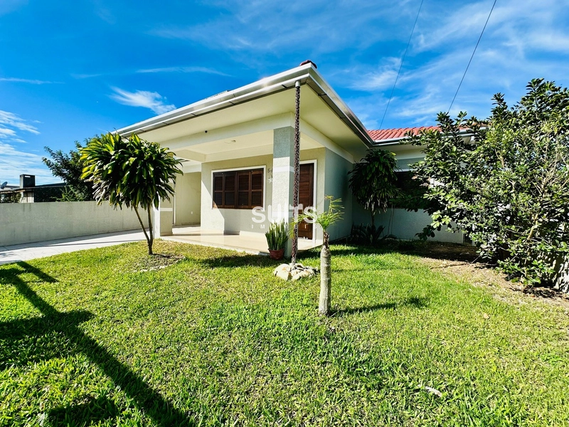 Excelente casa à venda na praia de Rainha do Mar em Xangri-Lá: 3ª foto da galeria de imagens do imóvel
