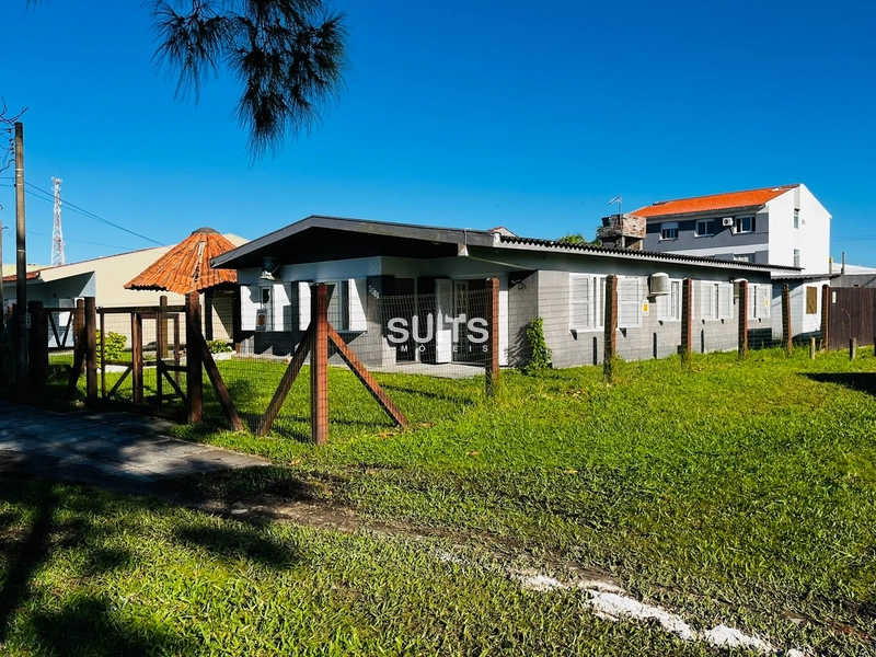 Casa em excelente localização próxima ao mar no Centro de Xangri-Lá: 2ª foto da galeria de imagens do imóvel