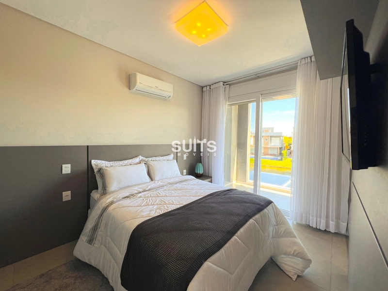 Excelente sobrado beira lago no condomínio Enseada: 38ª foto da galeria de imagens do imóvel