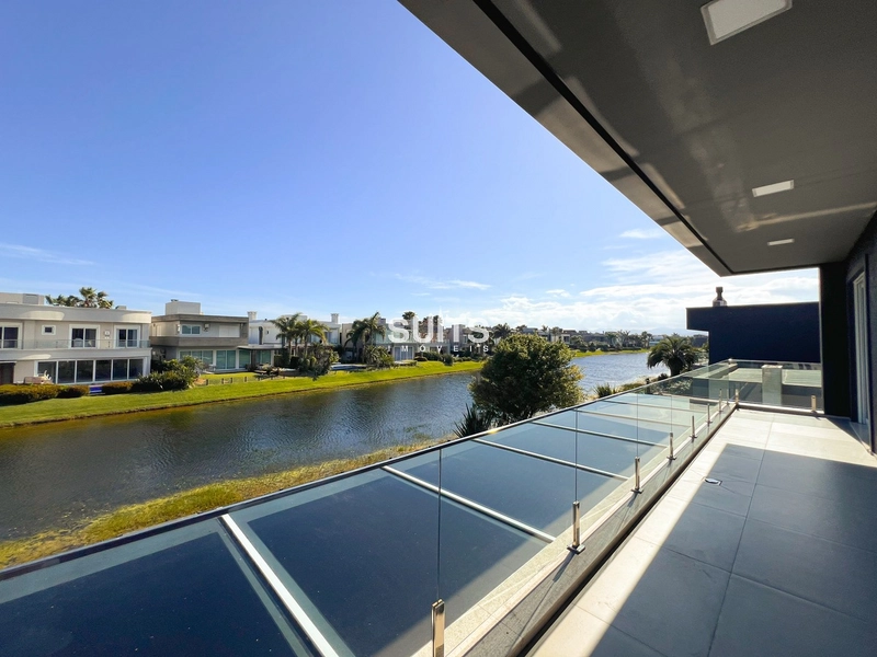 Excelente sobrado beira lago no condomínio Enseada: 33ª foto da galeria de imagens do imóvel
