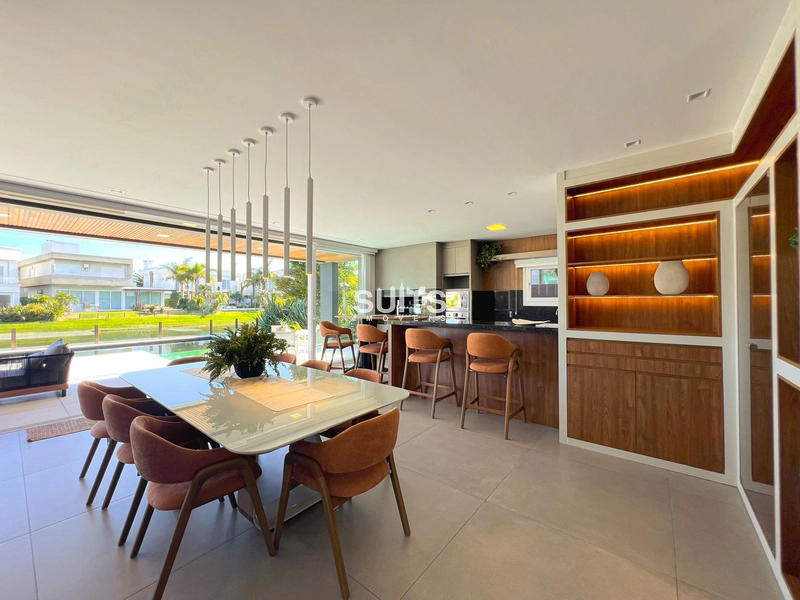 Excelente sobrado beira lago no condomínio Enseada: 10ª foto da galeria de imagens do imóvel