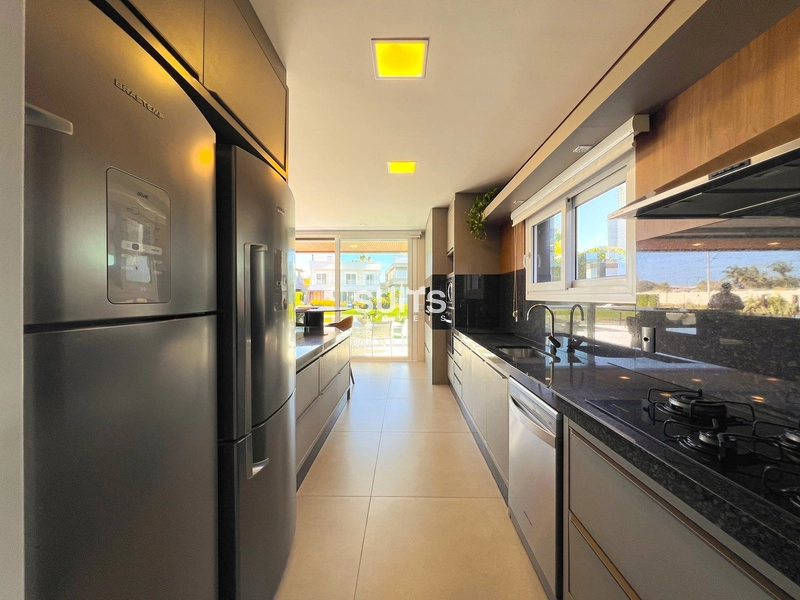 Excelente sobrado beira lago no condomínio Enseada: 14ª foto da galeria de imagens do imóvel