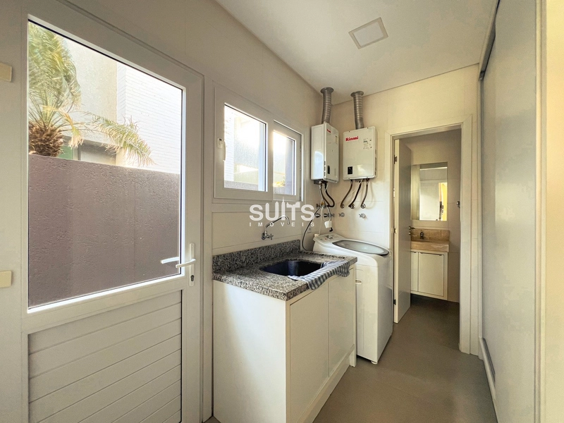 Excelente sobrado beira lago no condomínio Enseada: 16ª foto da galeria de imagens do imóvel