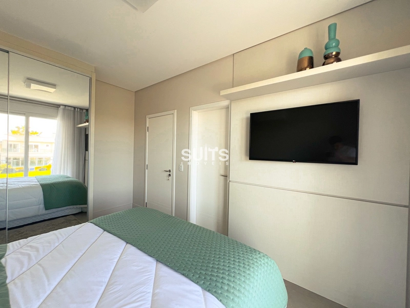 Excelente sobrado beira lago no condomínio Enseada: 37ª foto da galeria de imagens do imóvel